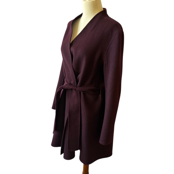 TSE 100% CASHMERE COAT SINGLE HOOK EYE CLOSURE WAIST BELT POCKETS BURGUNDY 4 - Picture 4 of 10